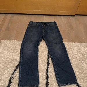 Levi's 551 jeans mörkblå W36 L32 - Mörkblå Levi's 551 jeans knappt använda 