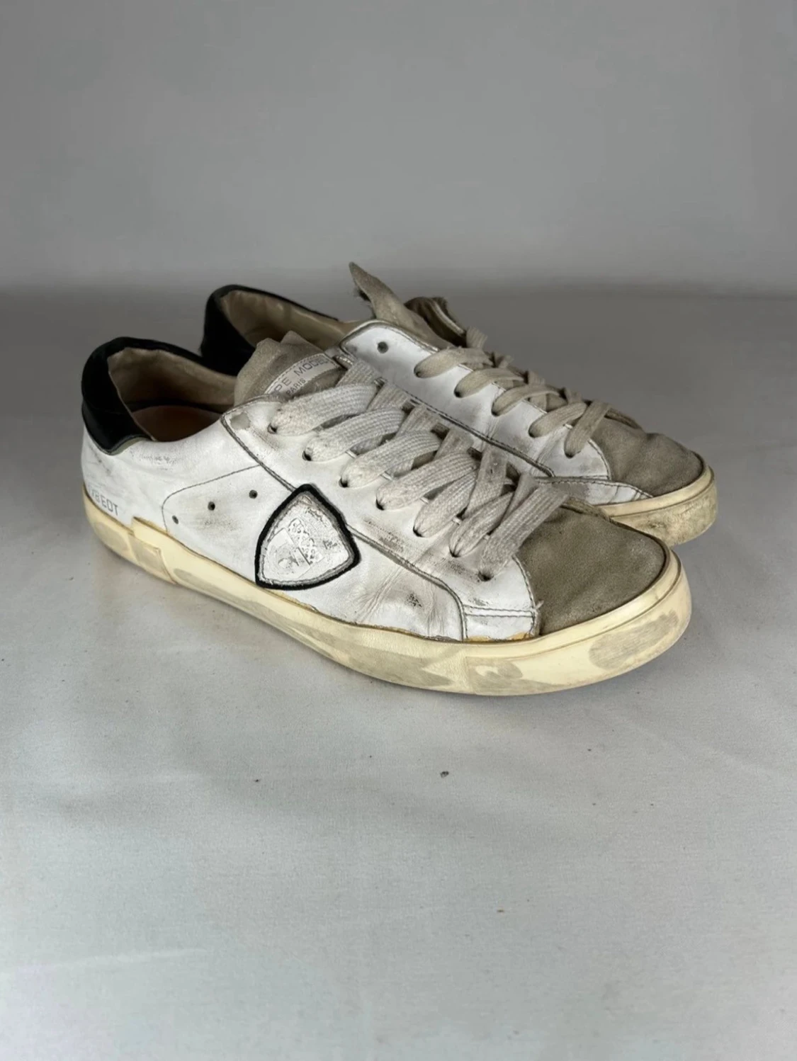 Philippe Model vita sneakers med svart häl - 2