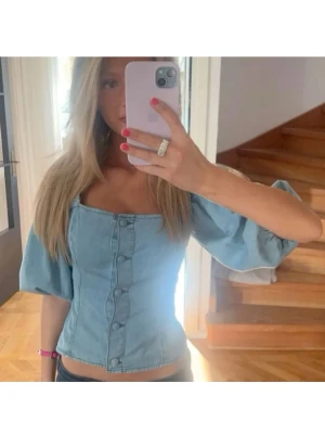 H&M jeanstopp - Jättetrendig jeanstopp från H&M som är slutsåld!!! Tryck gärna på köp nu!🥰