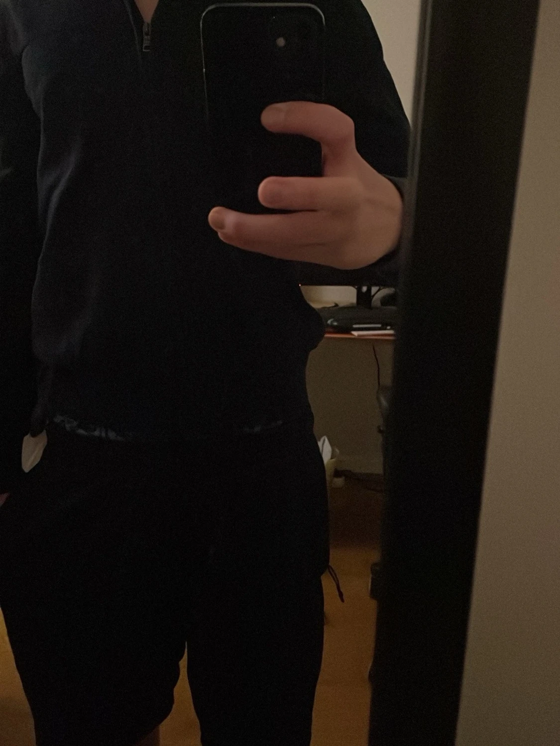 Full zip med lite mindre krage