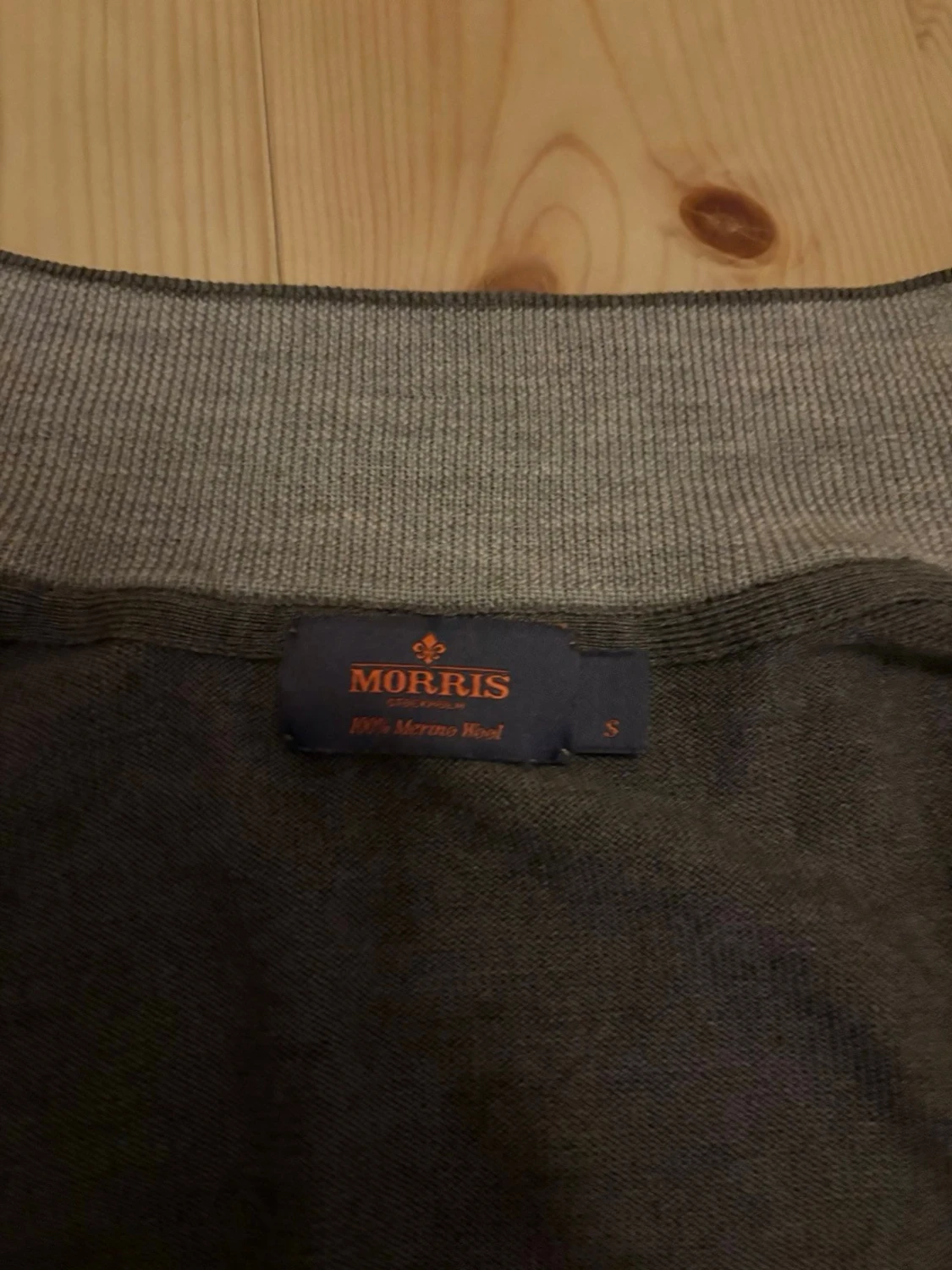 Brun kofta från Morris i merinoull - 2