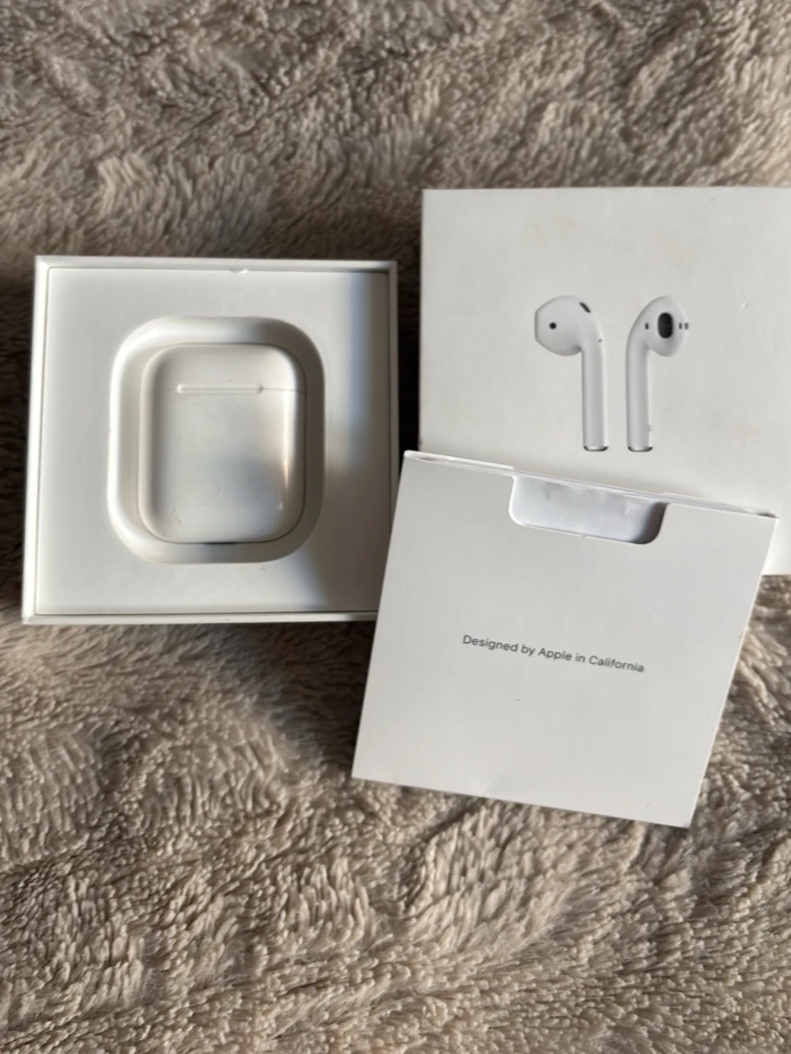 Apple AirPods (2nd generation) - 1