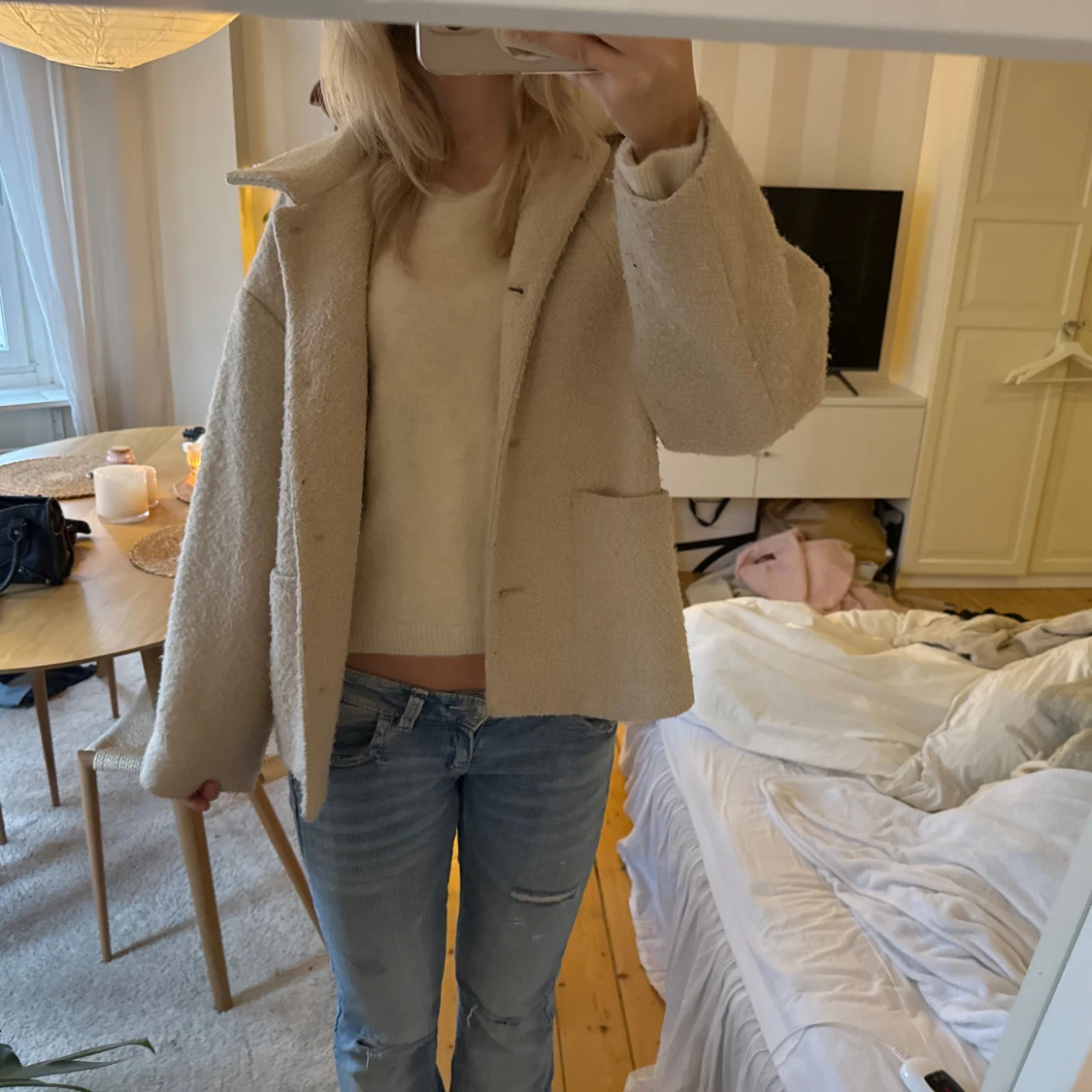 Beige teddyjacka med stora fickor - 3