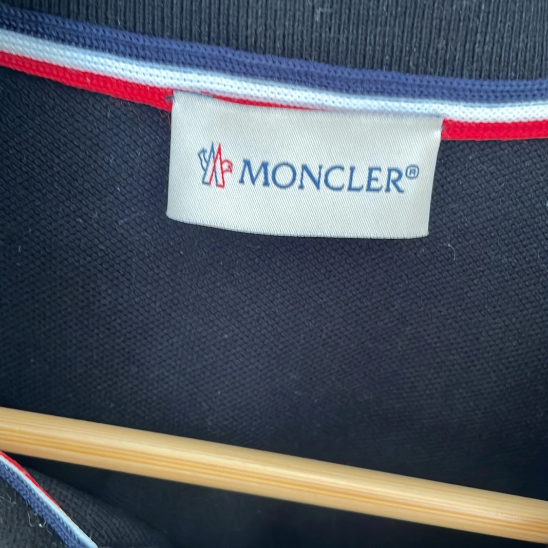 Riktigt fet långärmad moncler tröja! Swae Lee aproved✅ - 90