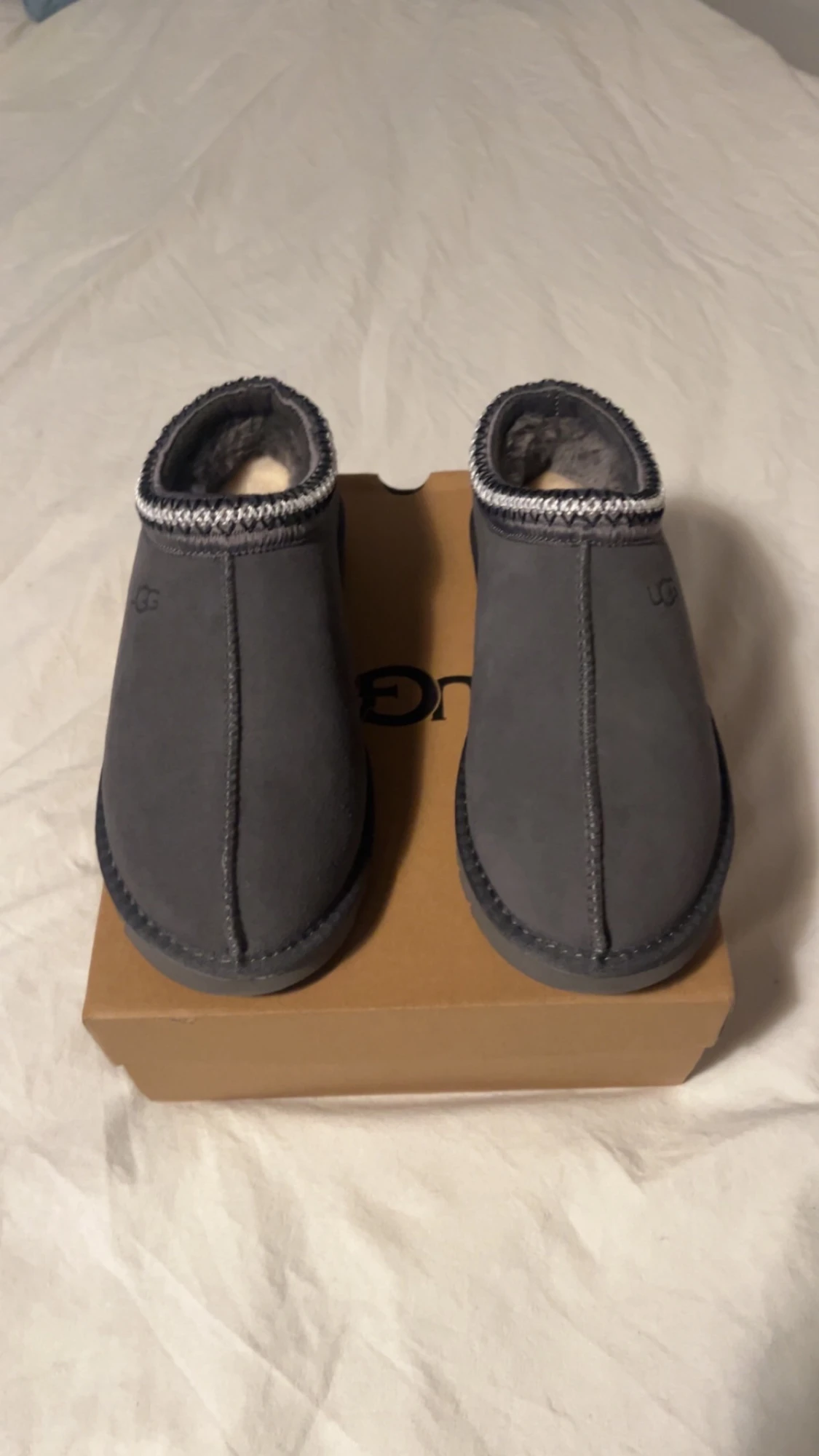 Grå UGG slip-in mockatofflor - 1