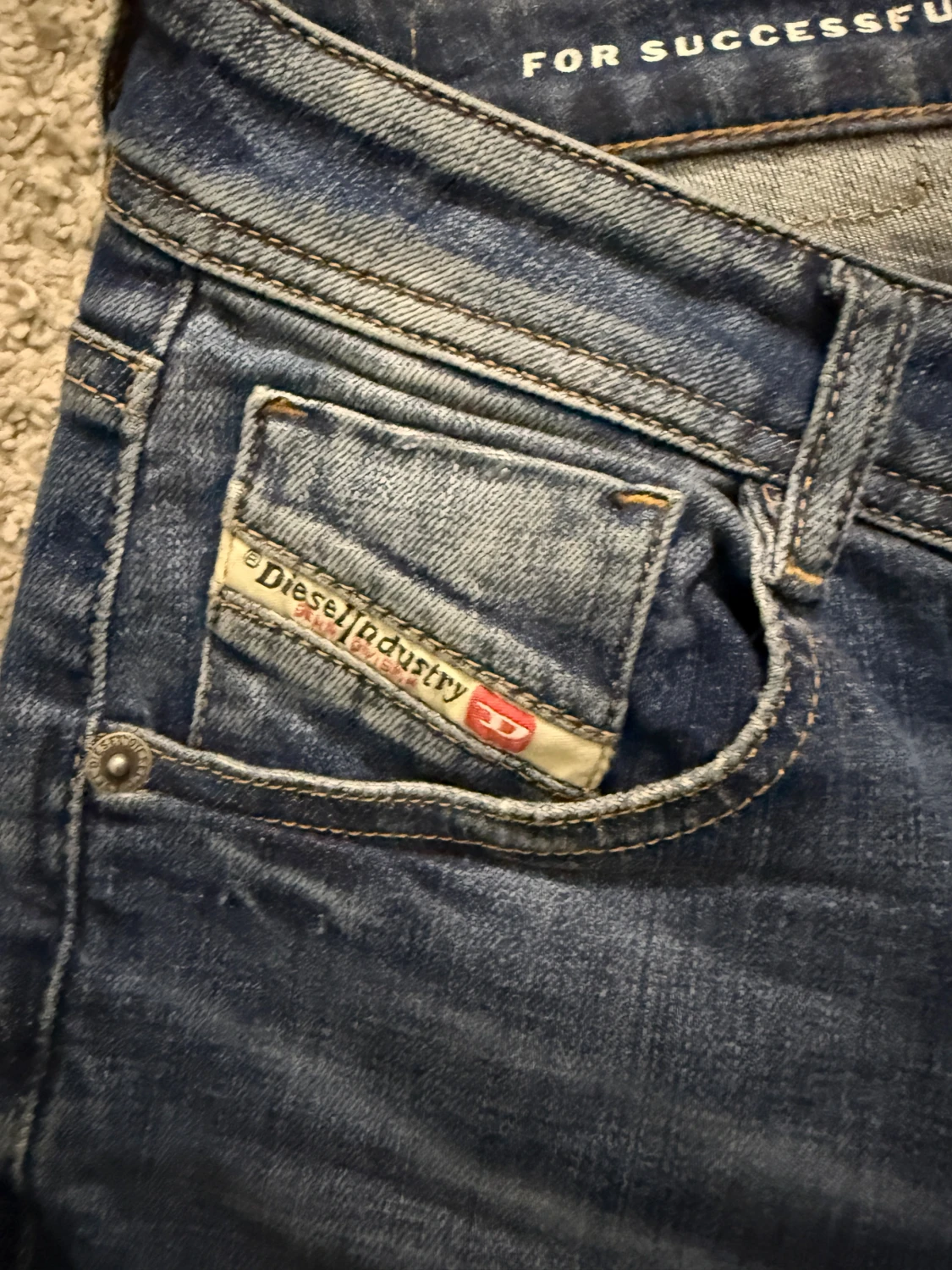 Blå bootcut jeans från Diesel - 2