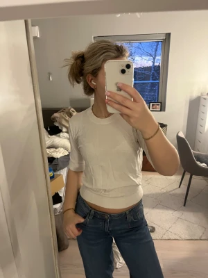 Stickad t shirt  - Finstickad T-shirt från lager 157!💓