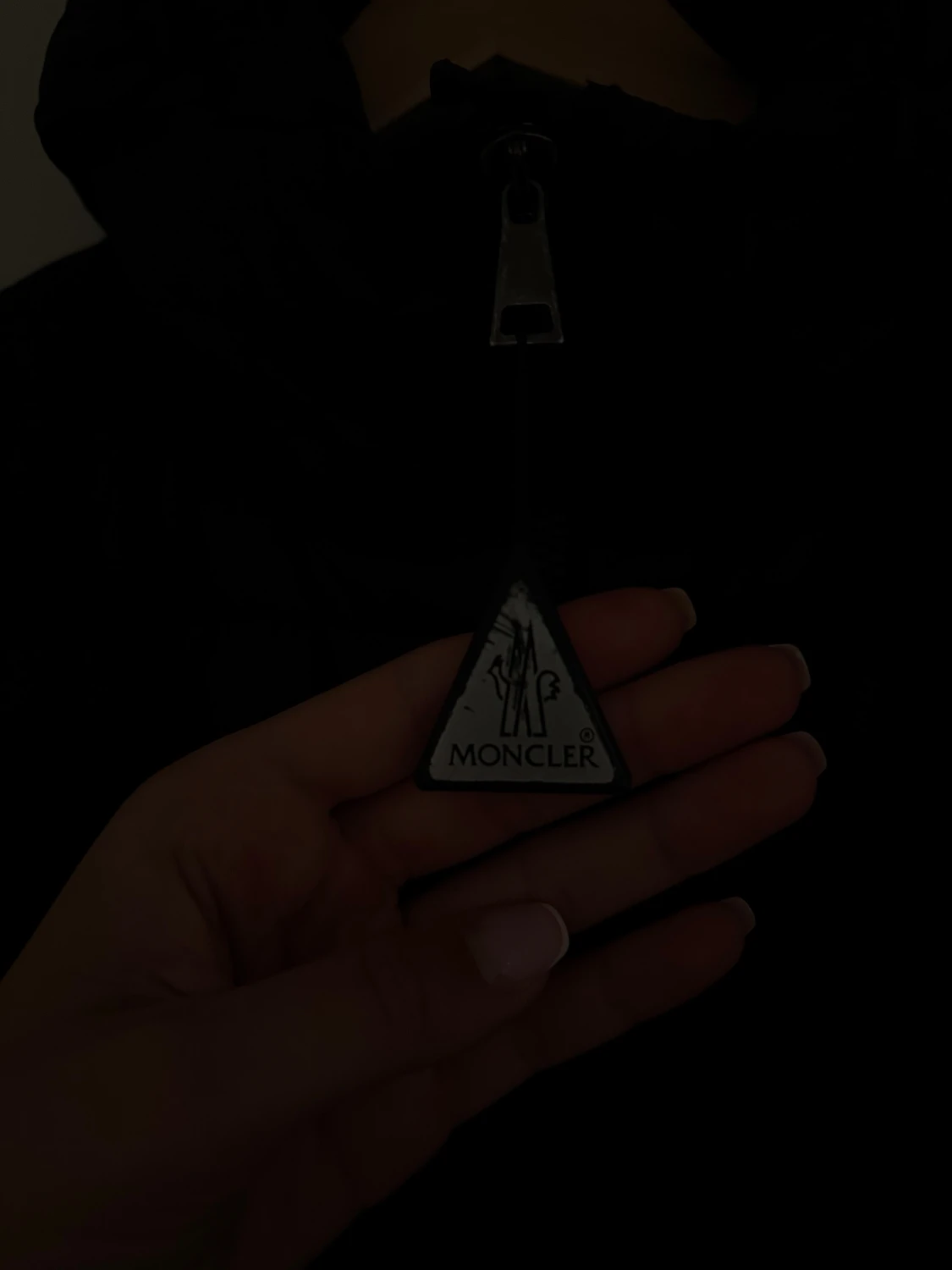 Svart lång dunjacka från Moncler - 3