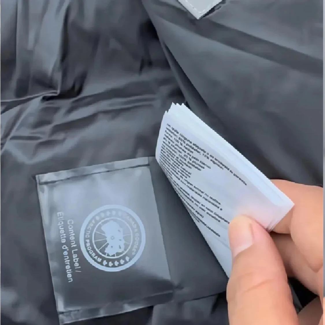 Grå dunjacka från Canada Goose - 3