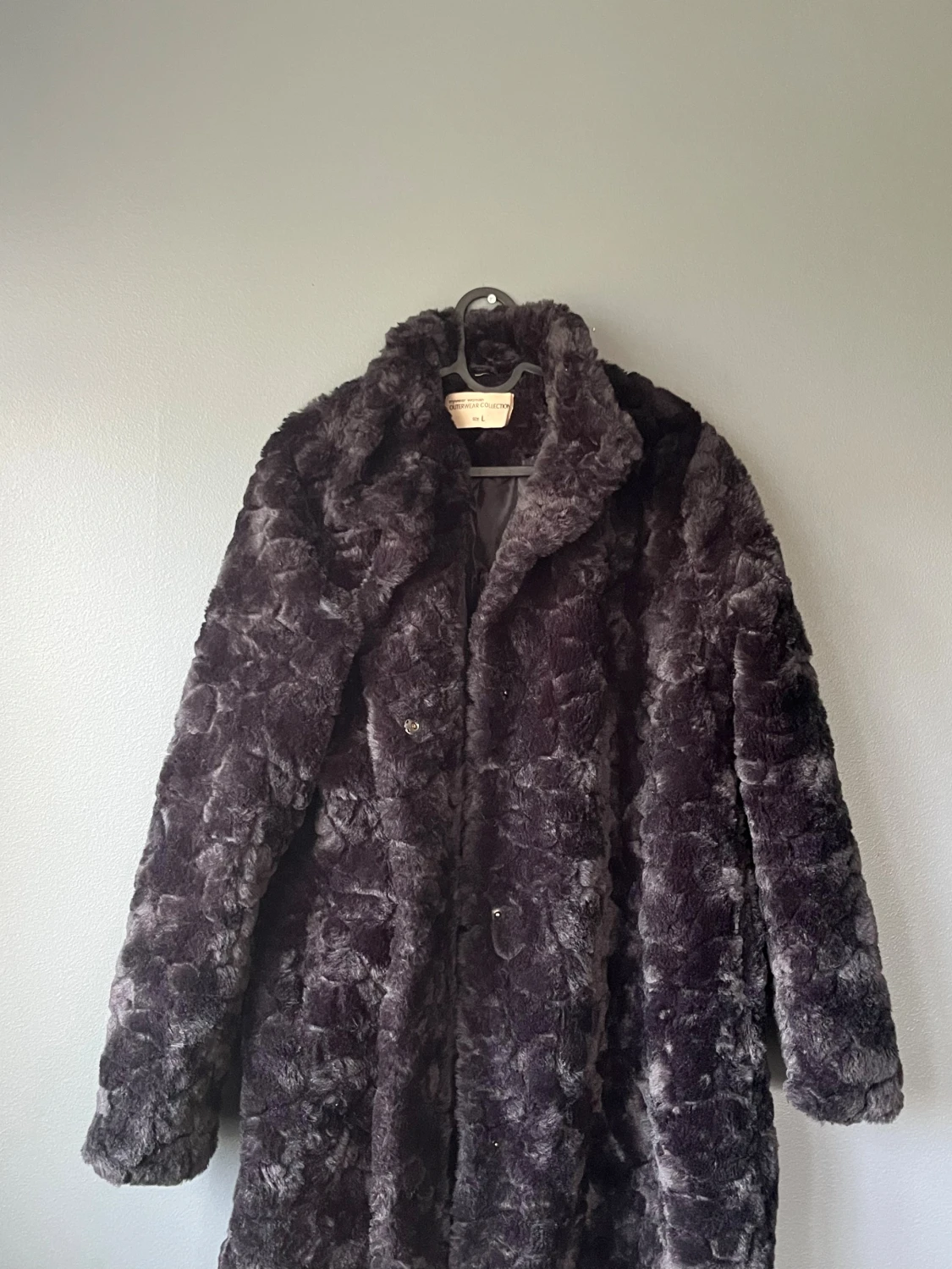 Mörkgrå pälsjacka från Mywear Woman