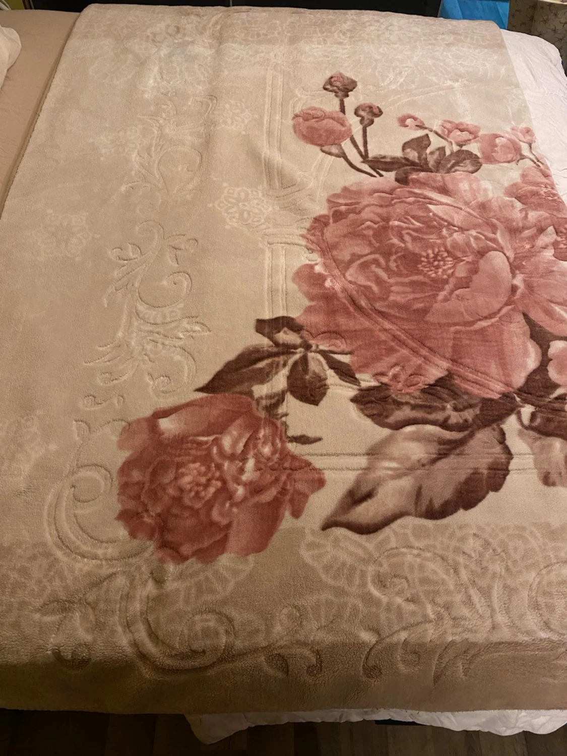 Beige blommig blanket