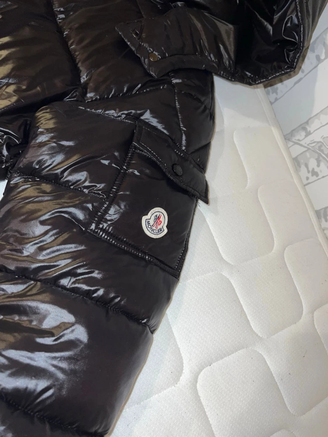Svart Moncler pufferjacka med huva - 2