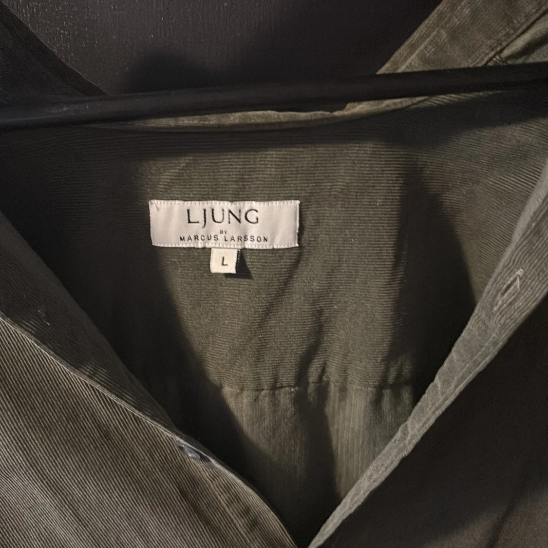 Olivgrön skjorta från Ljung  - 2