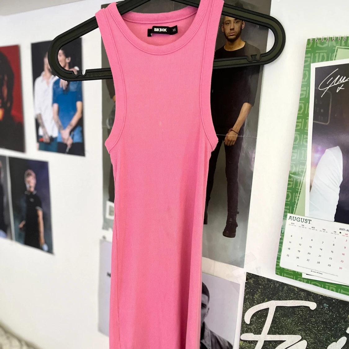 Rosa klänning från Bikbok