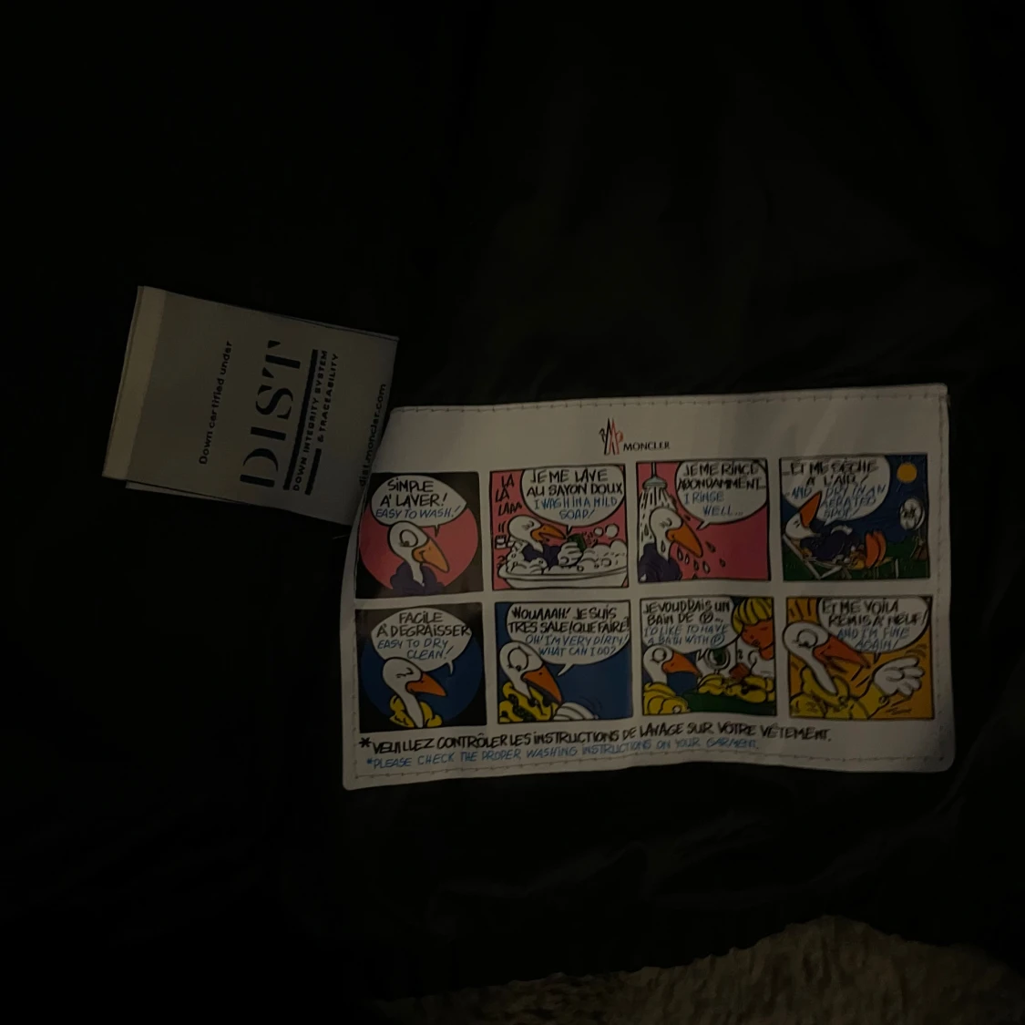 Svart vindjacka från Moncler med huva - 2