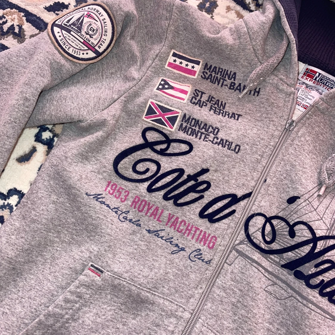 Grå hoodie Geographical Norway - 1