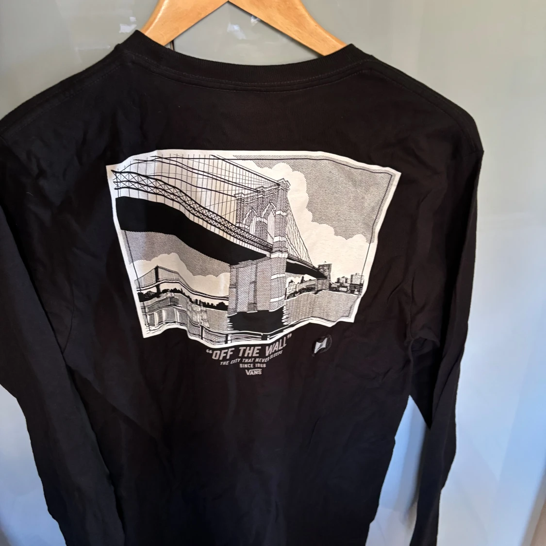 Svart långärmad tröja från Vans - 1