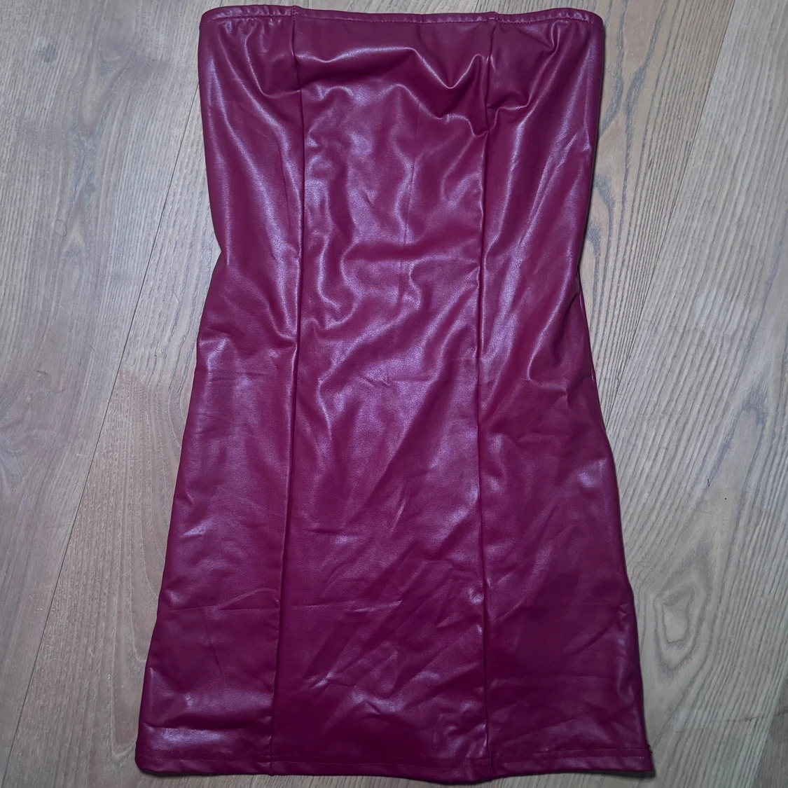 vinröd festklänning  - 1