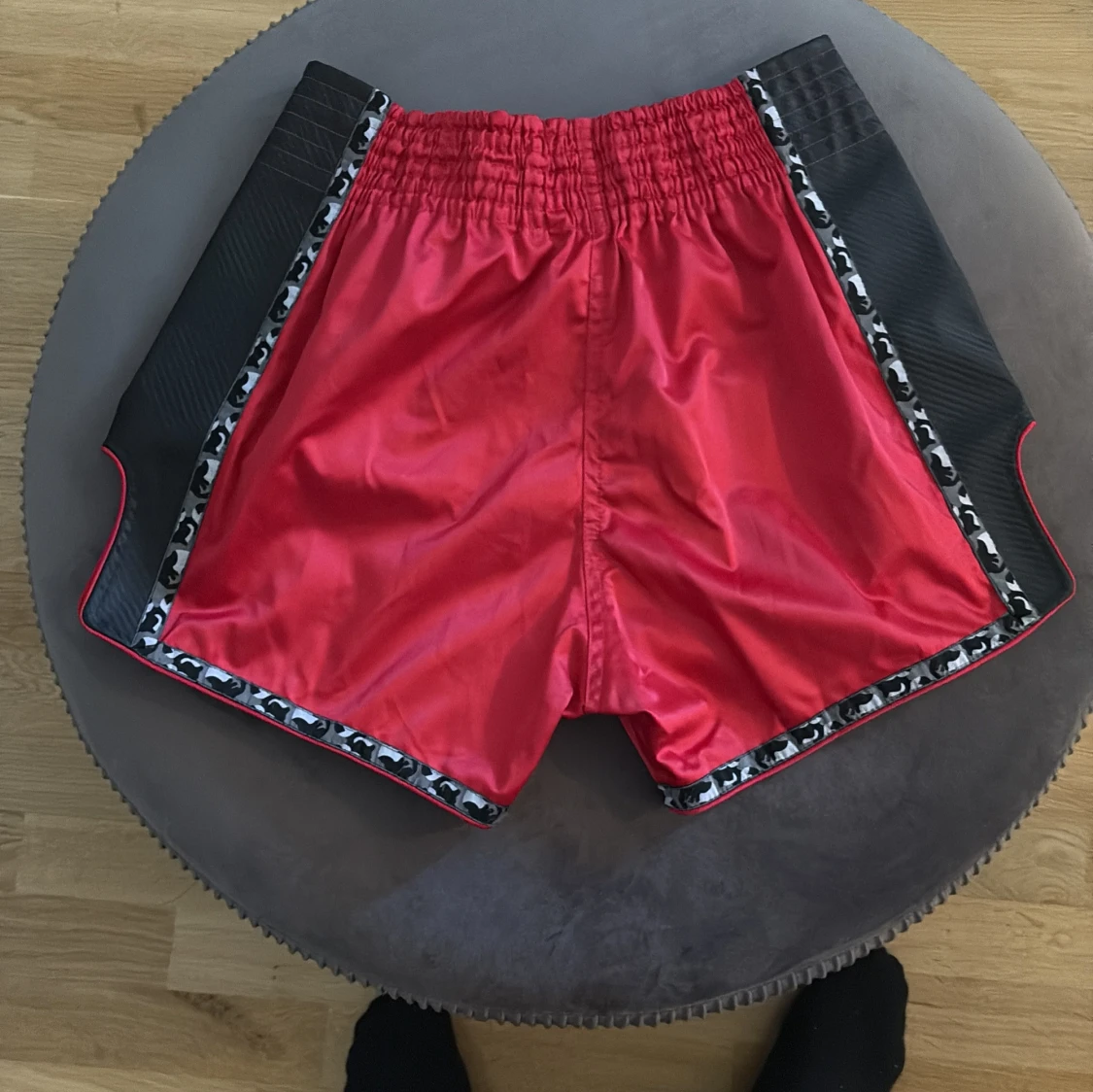 Röda Fairtex träningsshorts XXL - 1