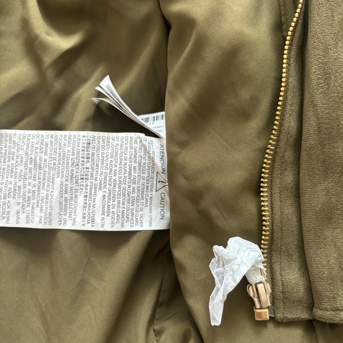 Olivgrön mocka bomberjacka från Zara - 4