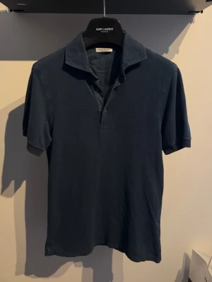 Gran Sasso Pike - Tja! Säljer denna Gran Sasso piké i storlek S/46! Nypris ca 2000 