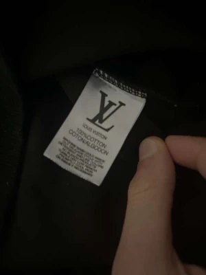 Snygg sweatshirt  - Skriv privat för info