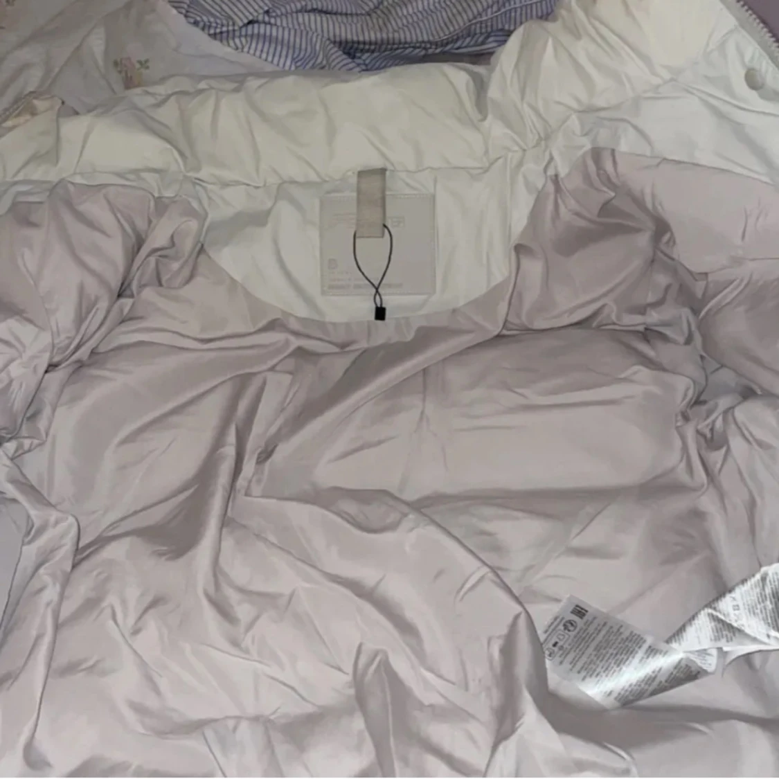 Vit pufferjacka med huva - 2