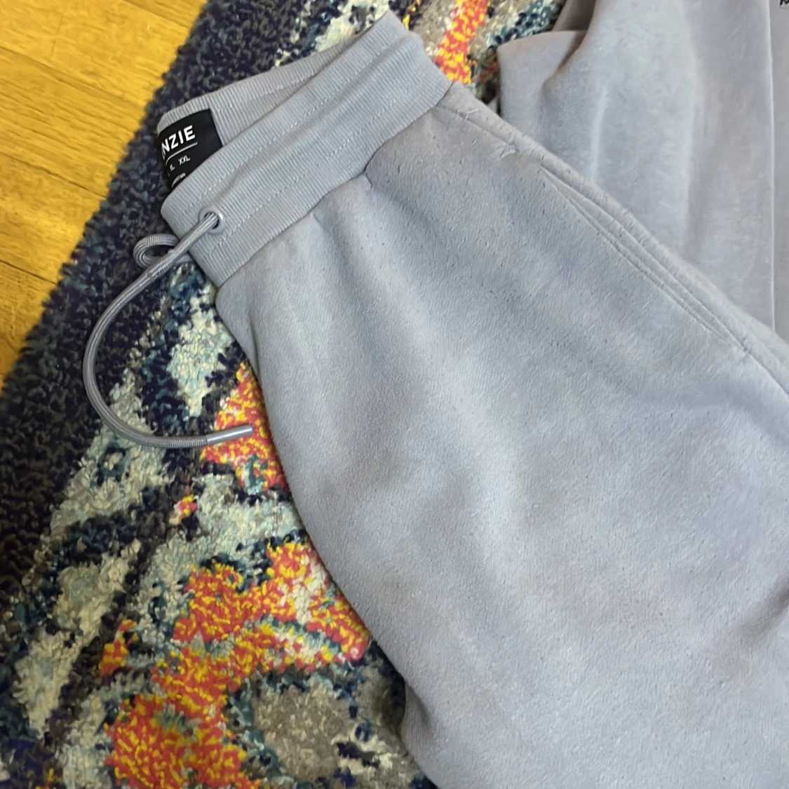 En hel Grå McKenzie Set - 1