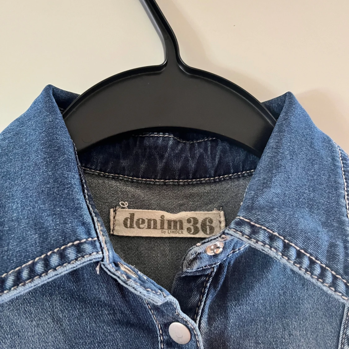 Jeansklänning från Denim 36 med knappar - 2
