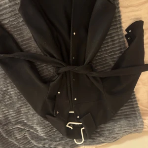 Svart kappa från Veromoda  - Svart jacka/kappa från vero Moda 