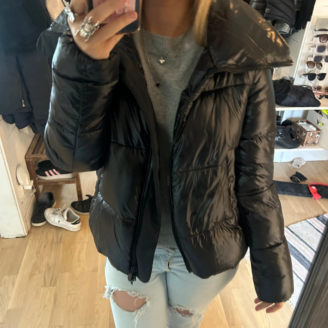 Svart pufferjacka från Save The Duck - 1