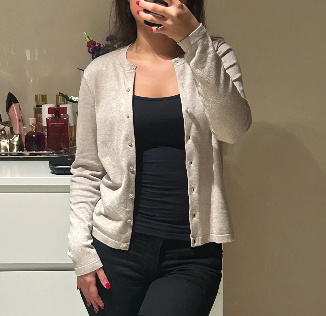 Beige kofta från Åhléns  - 2