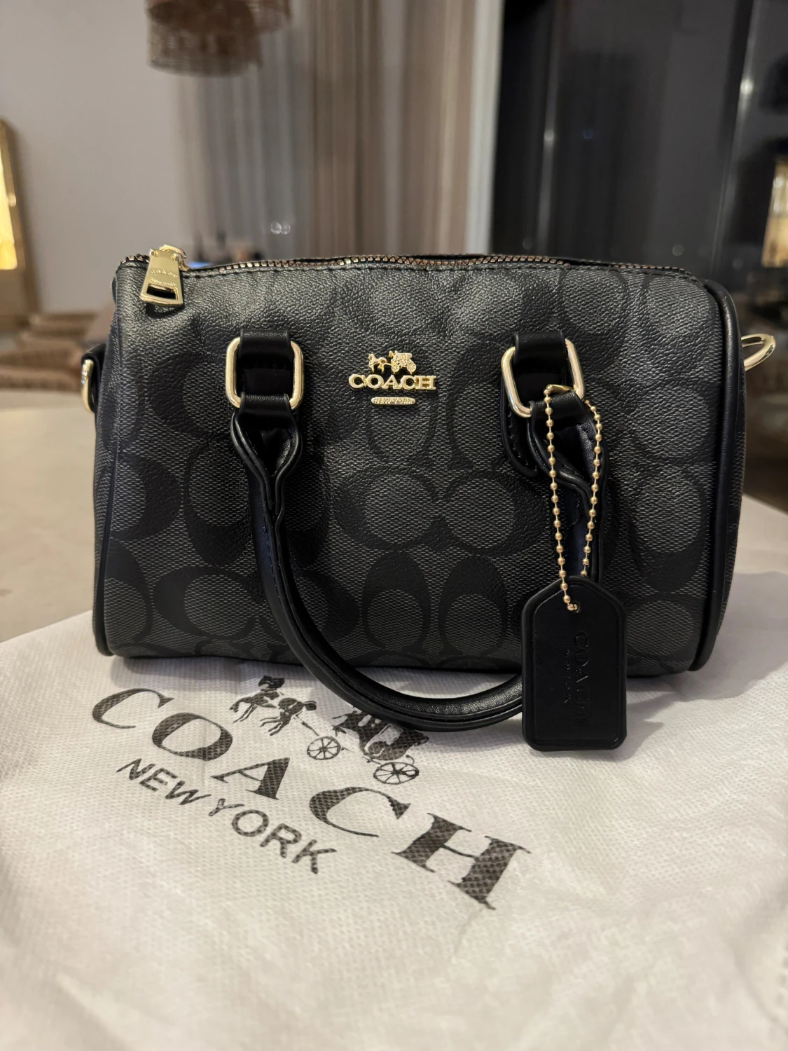 Svart handväska från Coach - 6