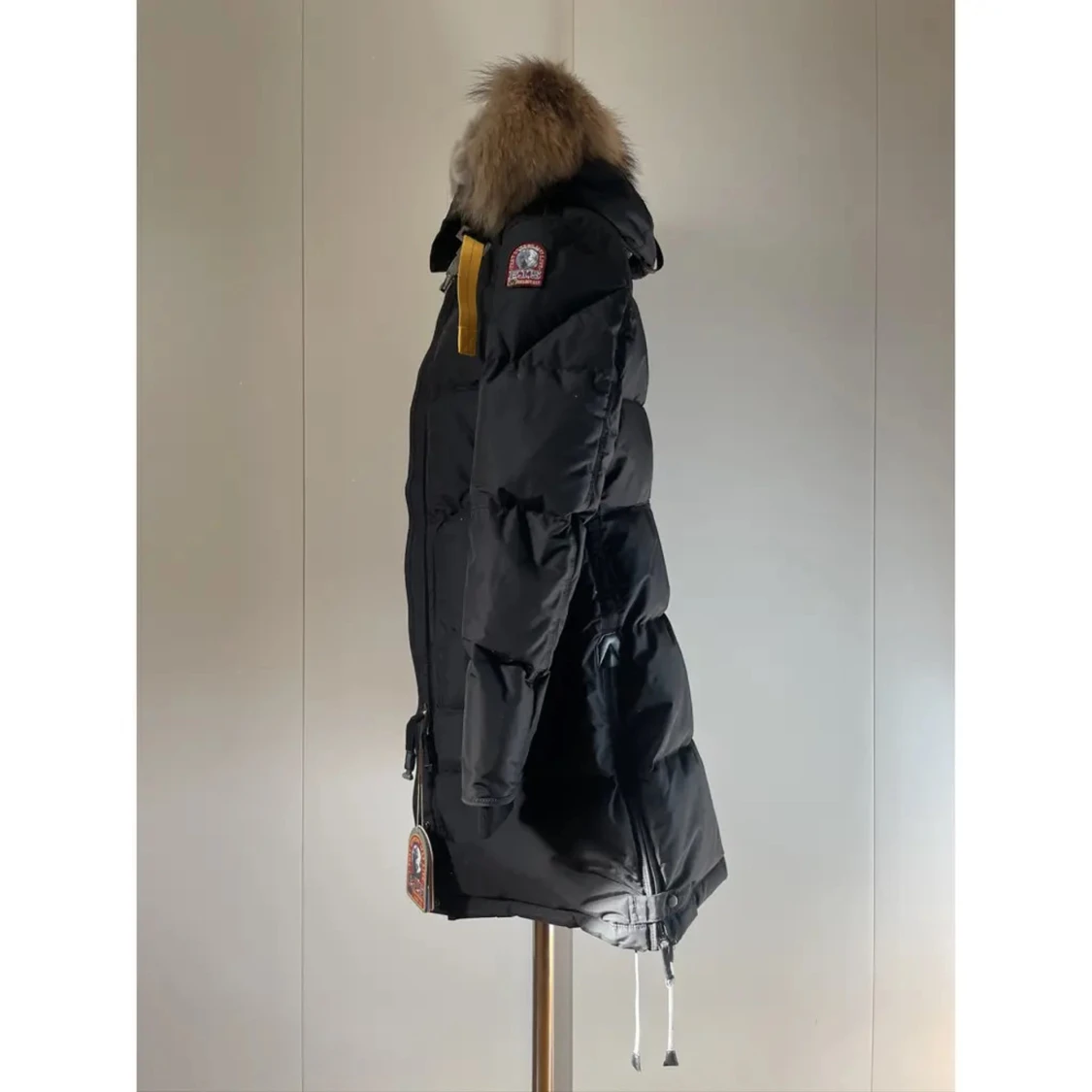 Svart dunjacka Parajumpers med päls - 1