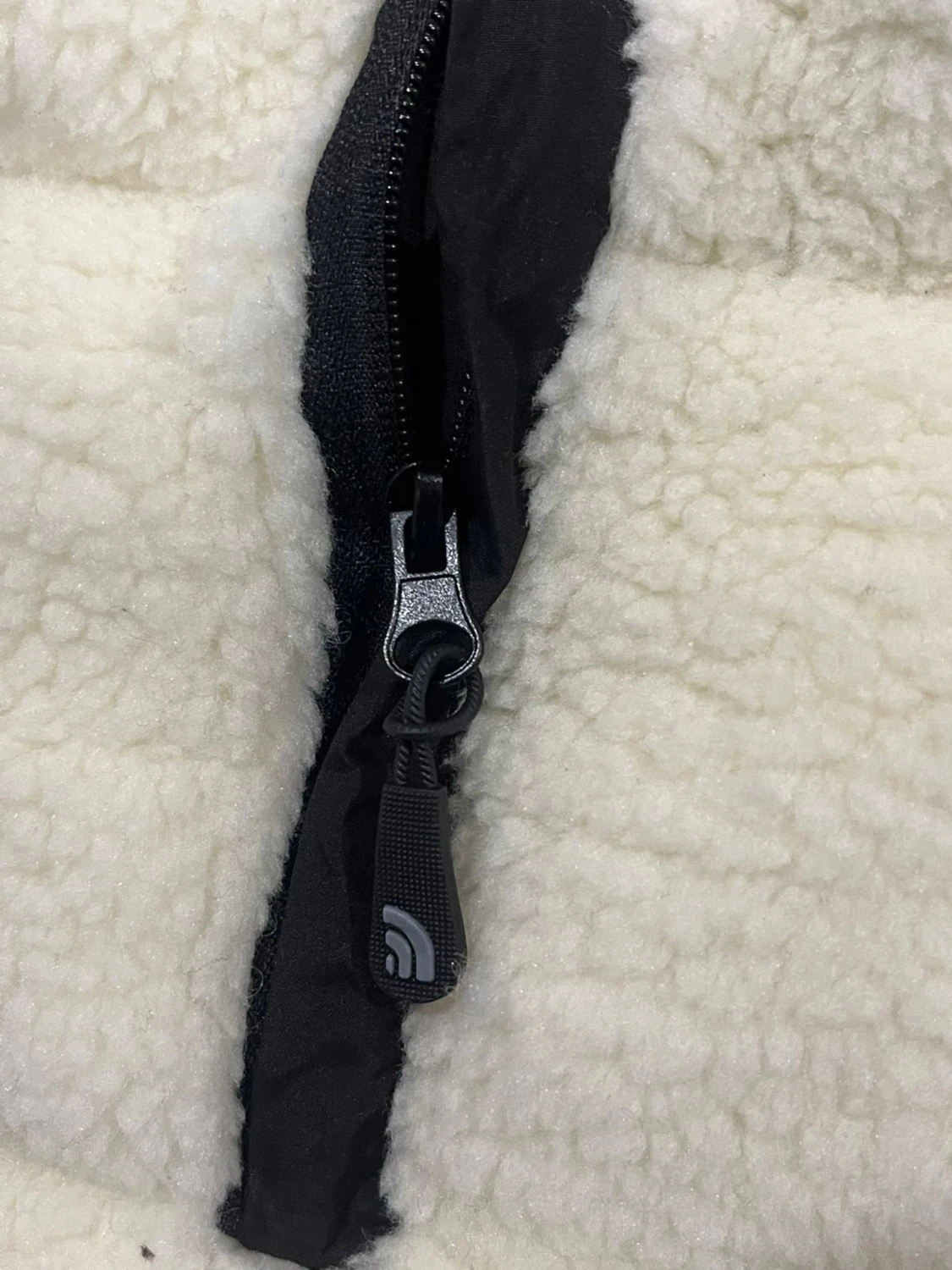 Vit teddyjacka från The North Face - 2