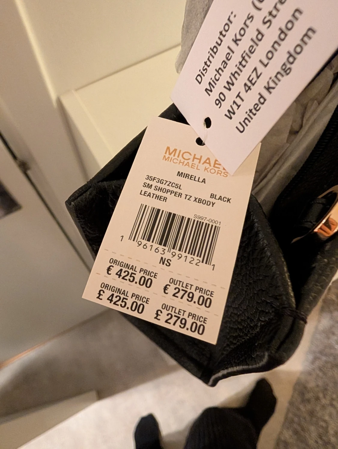 Svart handväska från Michael Kors - 5