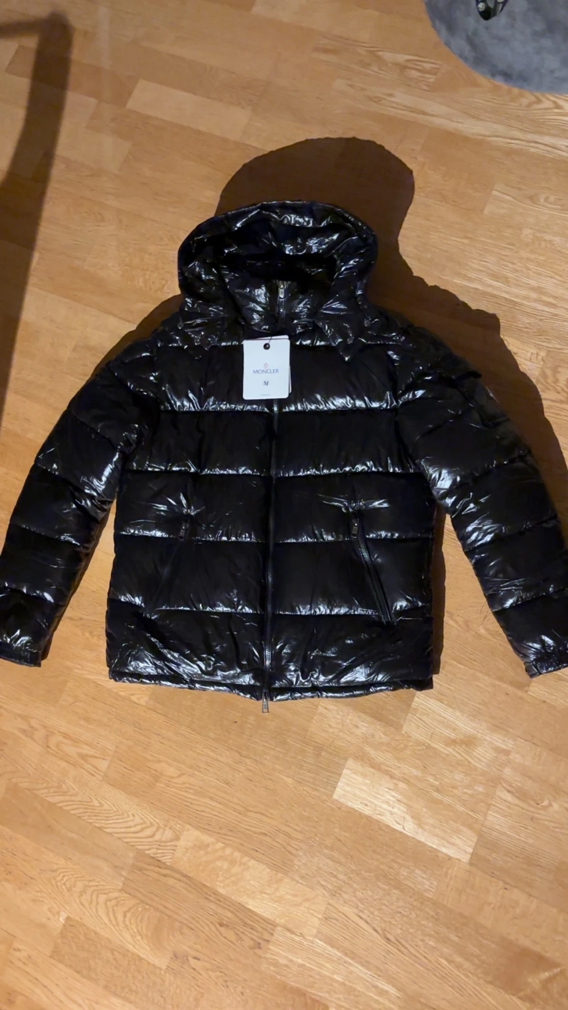 Svart Moncler pufferjacka M !NFC SCAN!