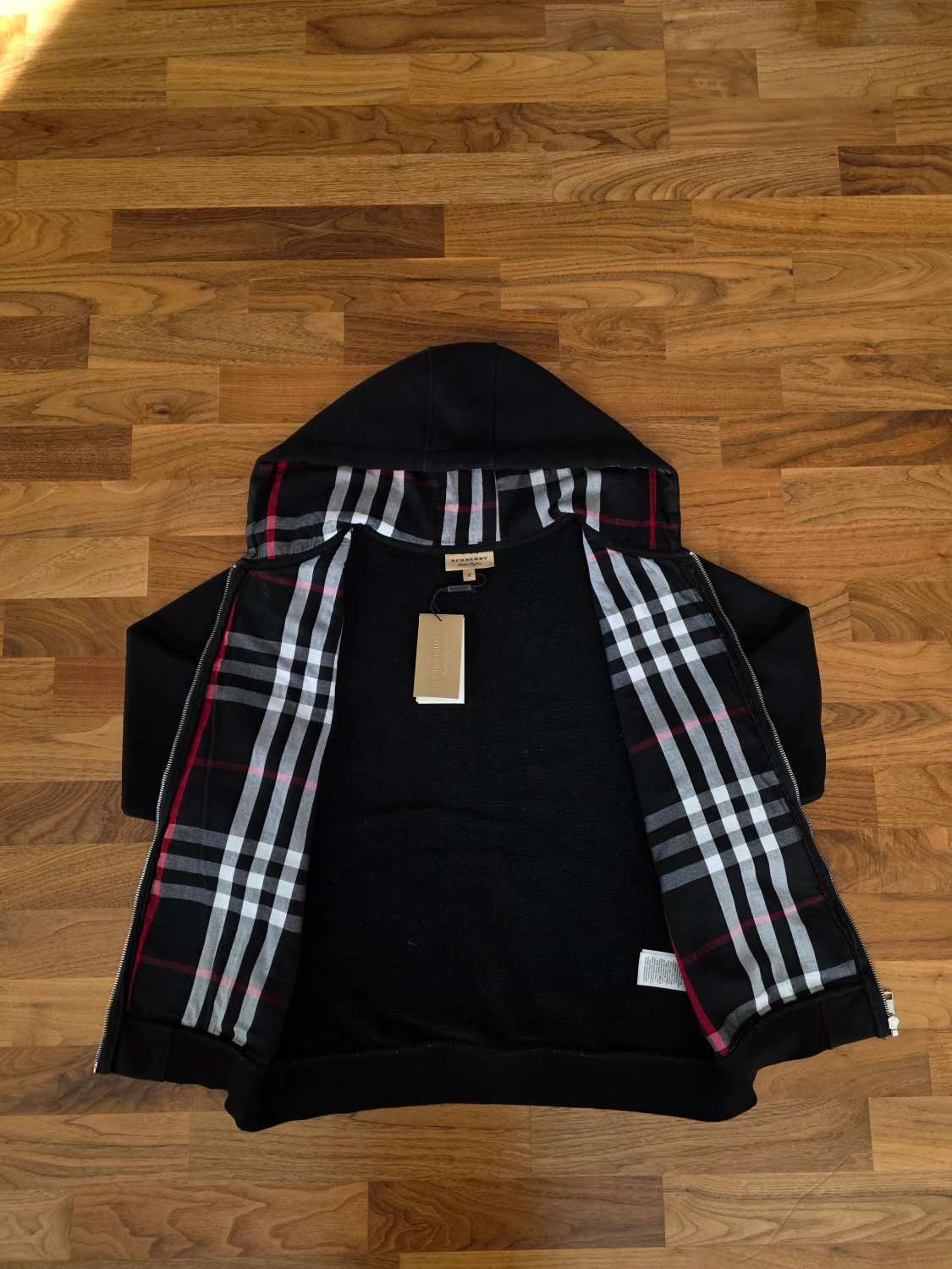 Svart Burberry Hoodie - 1