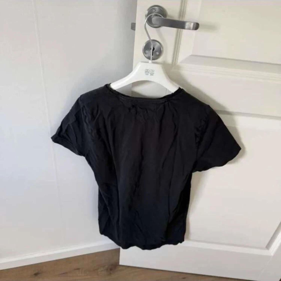 Svart Tommy Hilfiger t-shirt S - 1