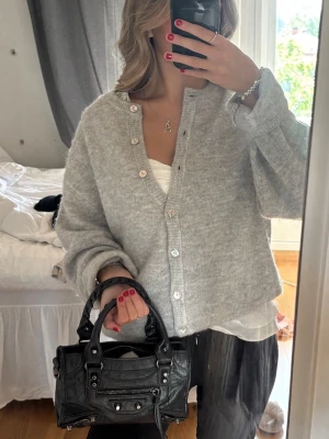 Stickad kofta - Så söt kofta!!