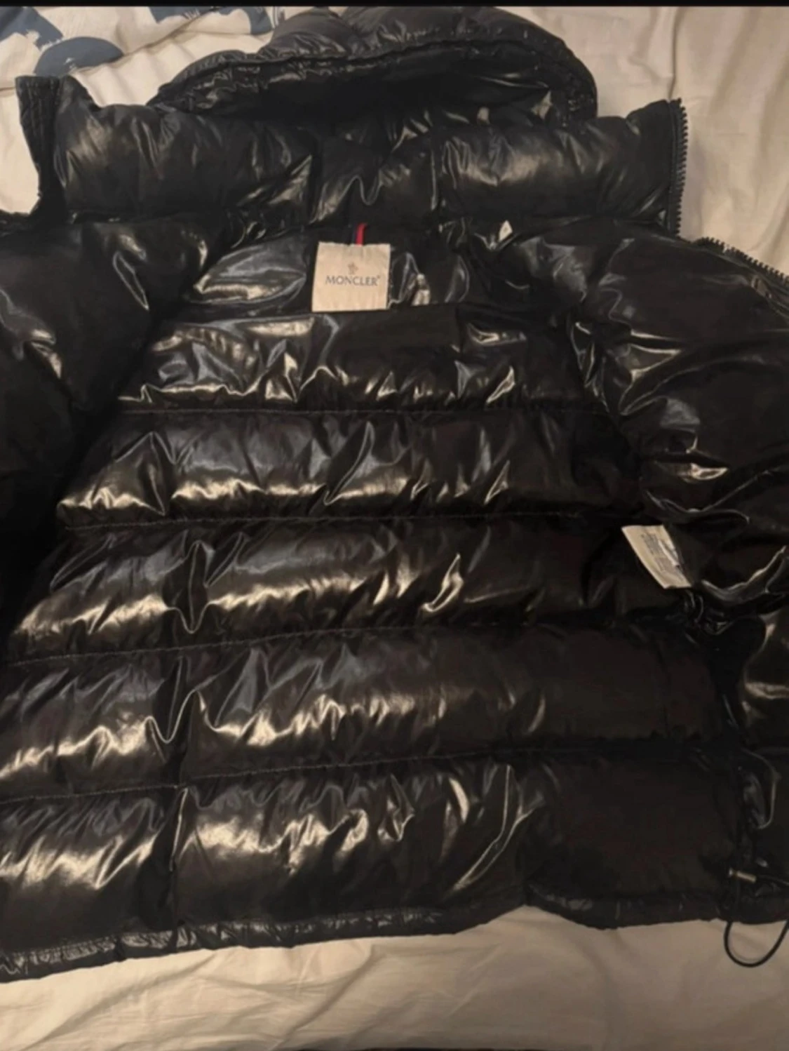 Svart Moncler pufferjacka med huva - 3