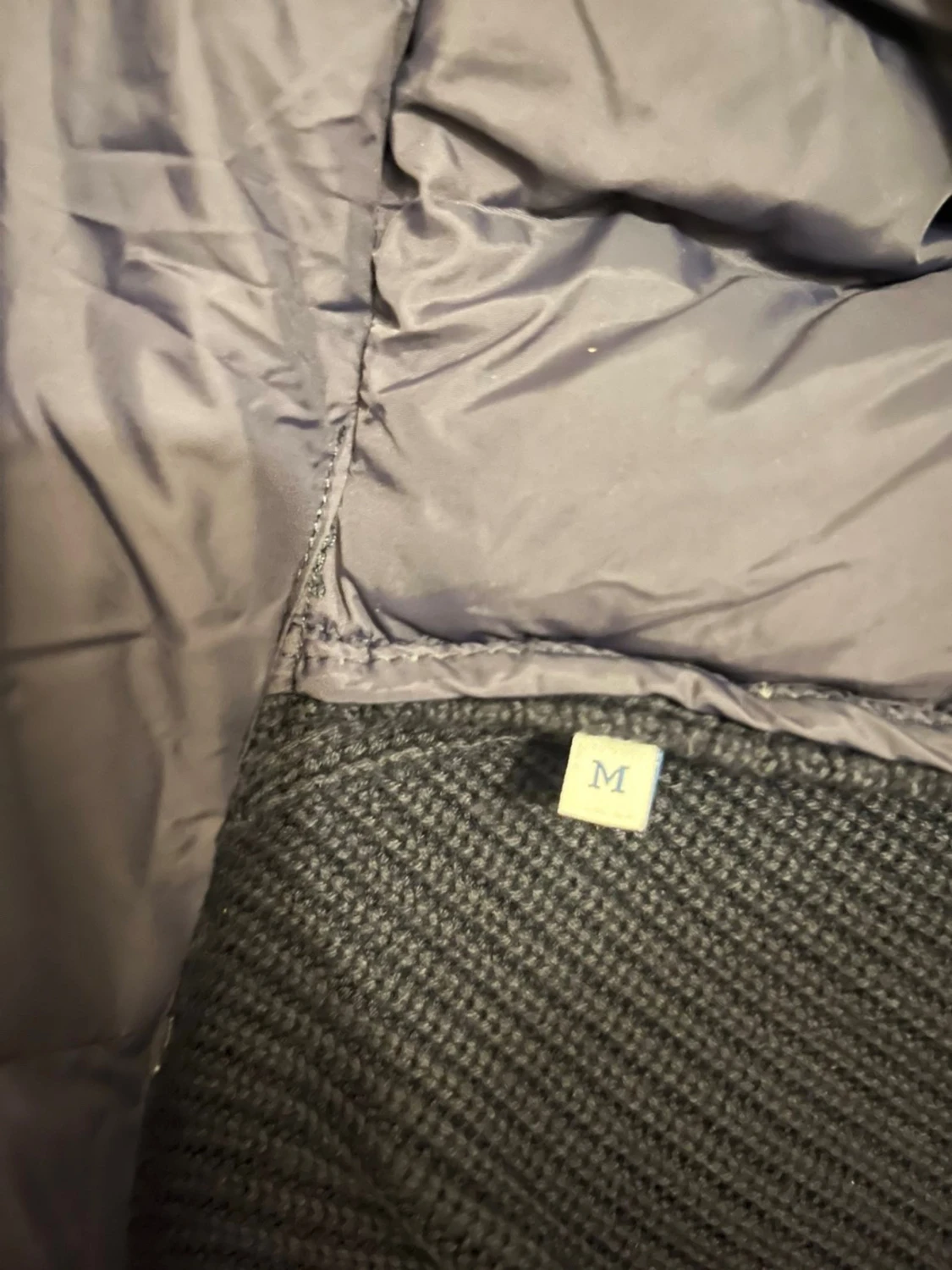 Svart Moncler pufferjacka med huva - 4