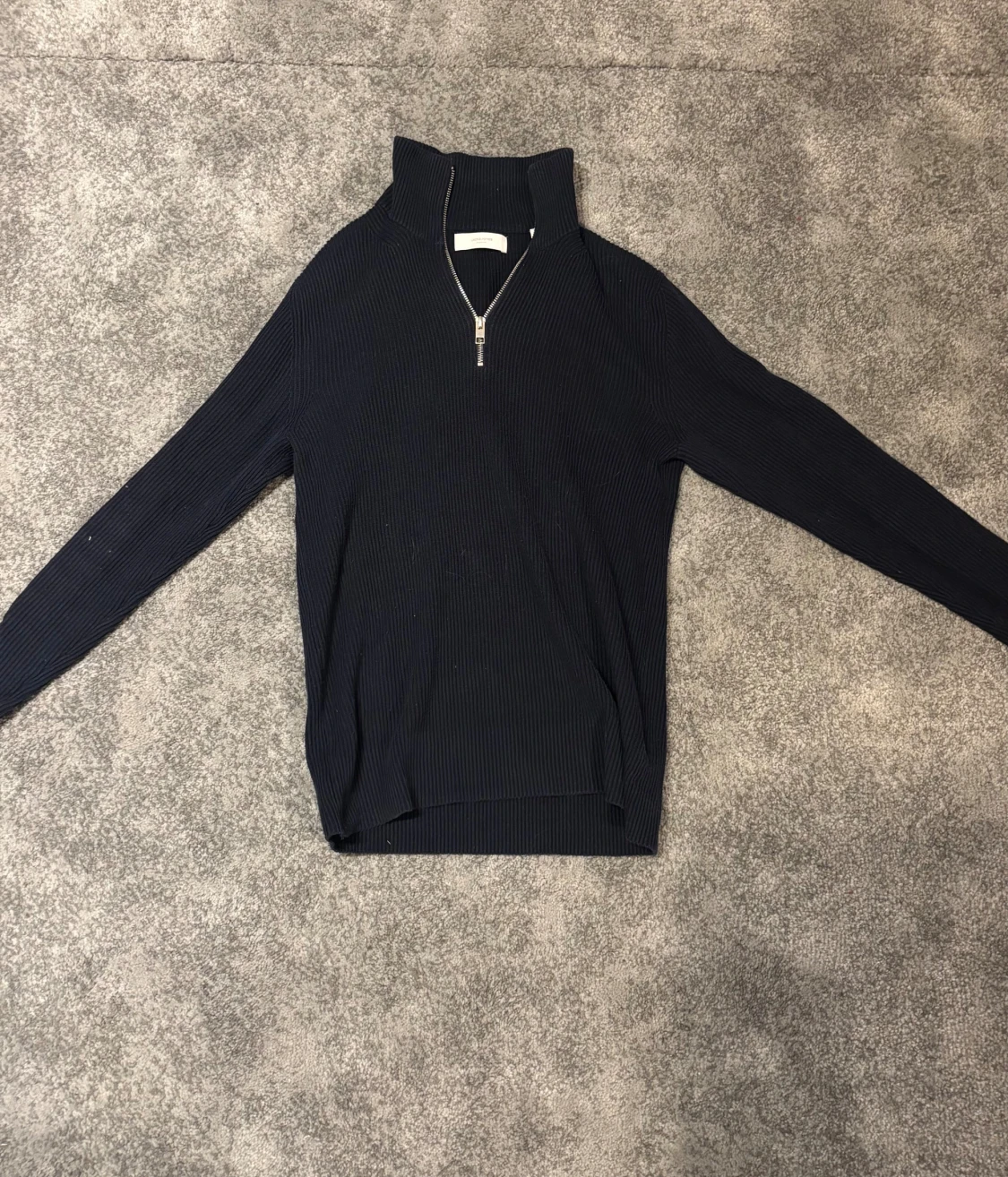 Marinblå ribbad half zip stickad tröja