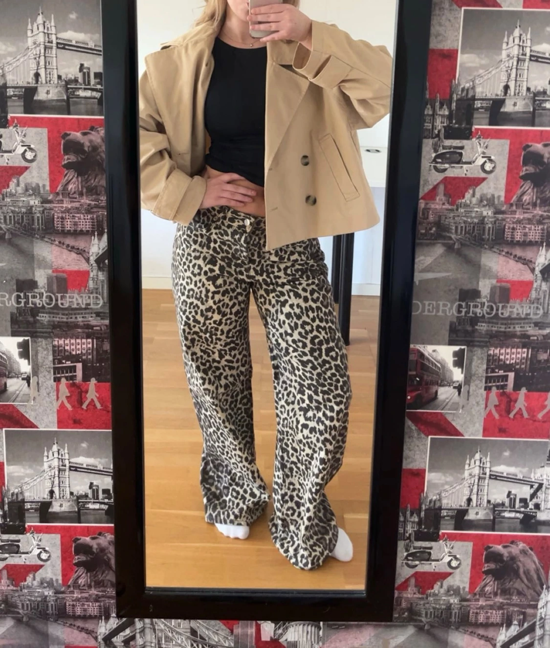 Leopardmönstrade jeans - 1