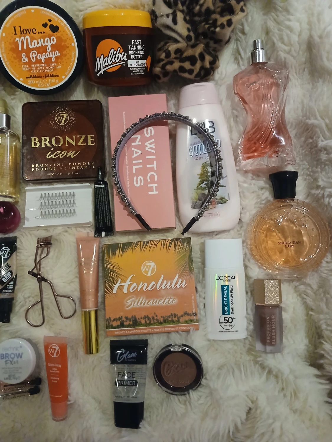Sminkpaket med bronzer, primer och mer - 2