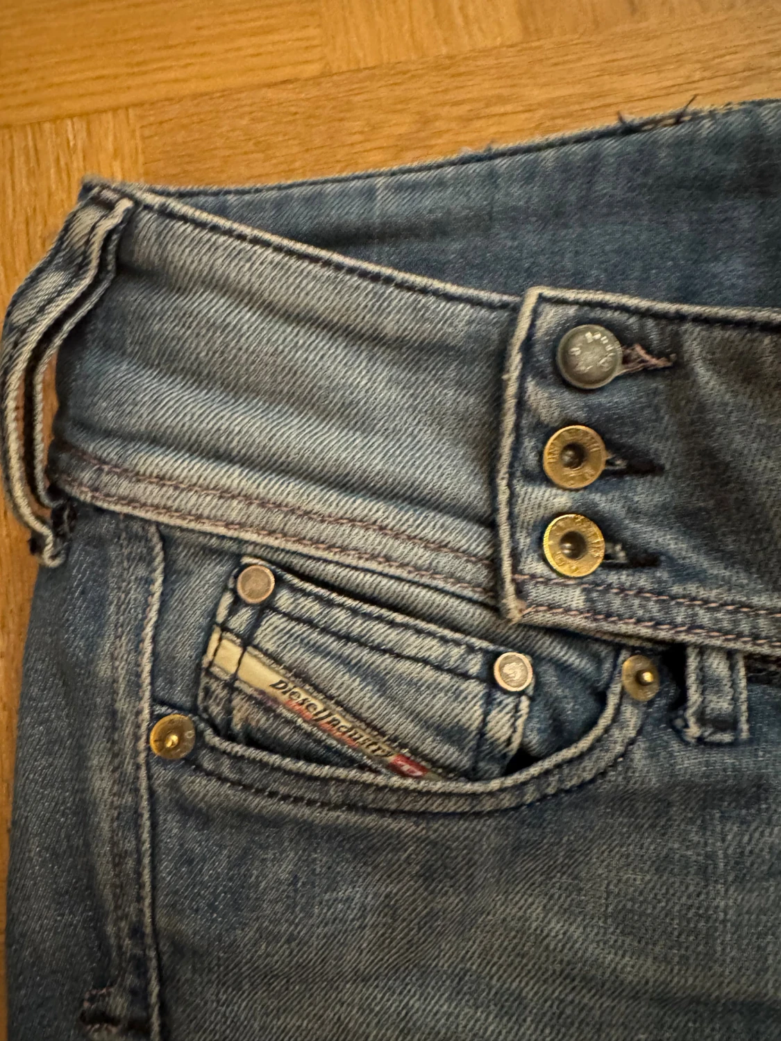 Disel jätte lågmidjade bootcut jeans - 2