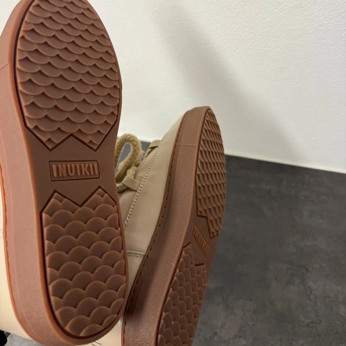 Beige moon boots från Inuikii stl 37 - 4