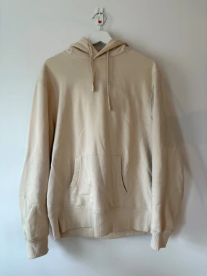 These glory days hoodie  - These glory days hoodie i storlek M. Knappt använd  