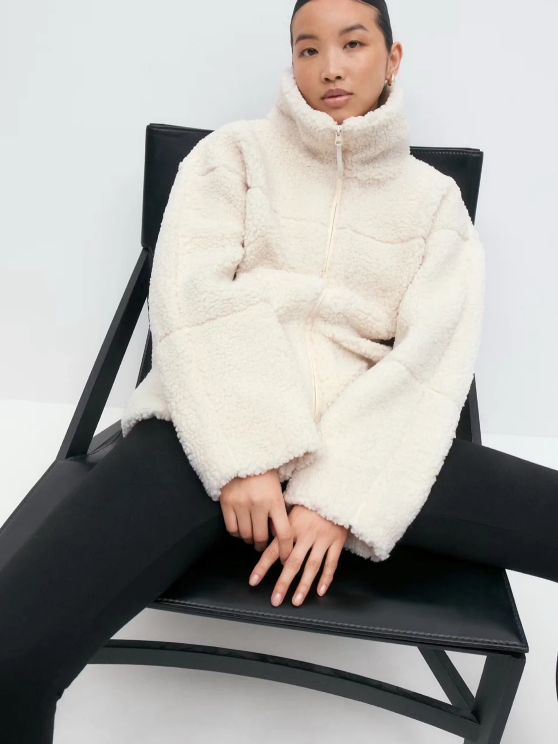 Vit teddyjacka med dragkedja - 1