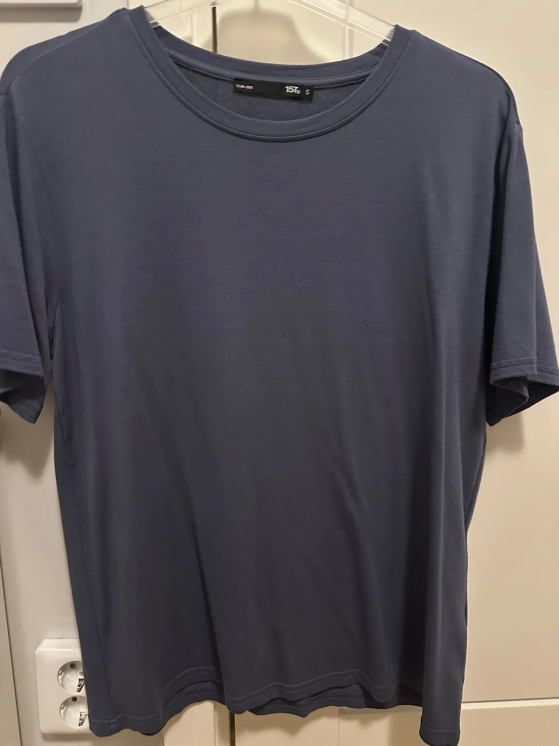 Två oversized mjuka toppar i stl S - 4